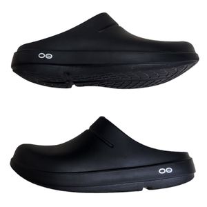 OOFOS OOcloog Clog Women's Size 8 Black Recovery Slide-on Clogs
